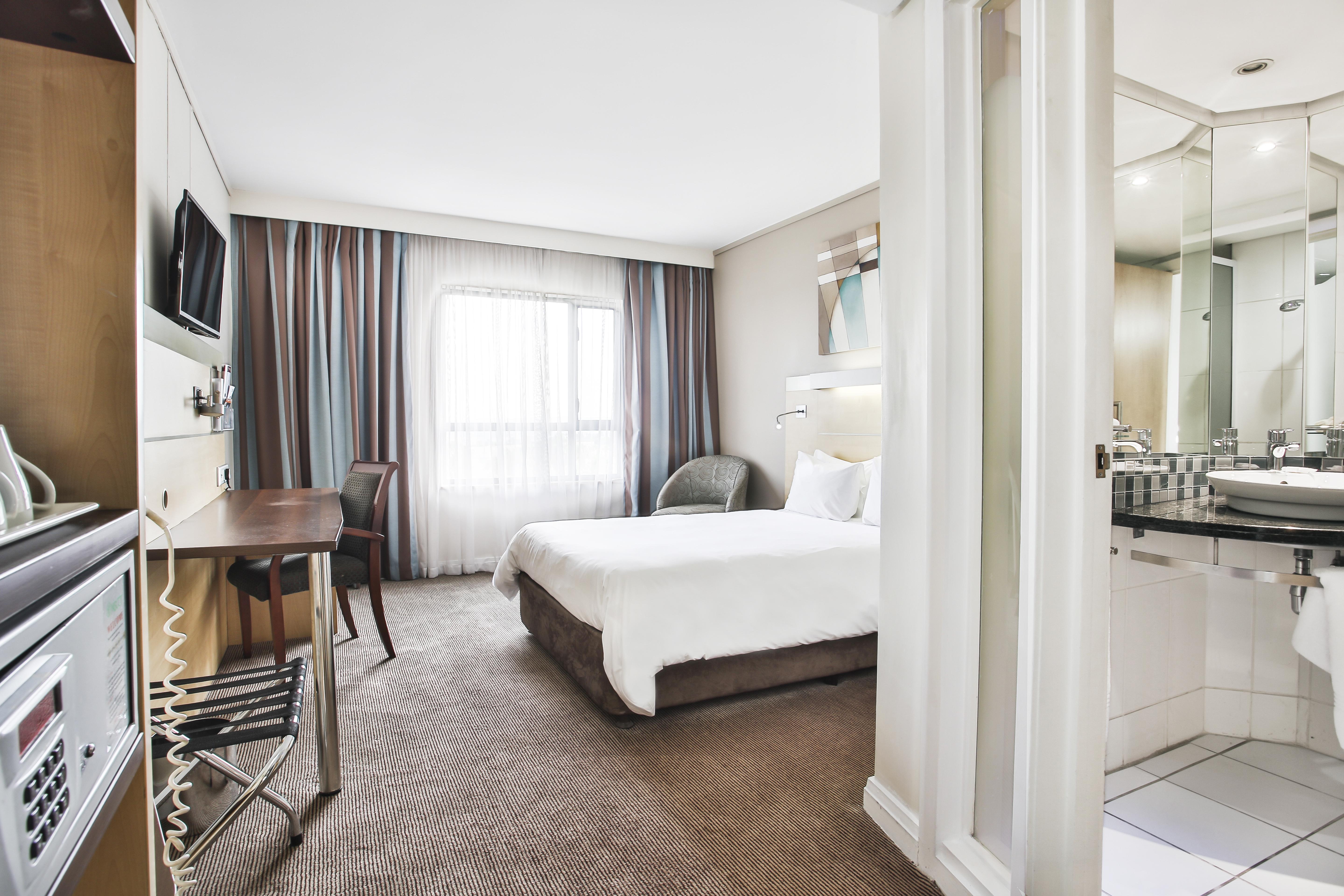 Hotel Express Sandton-woodmead By Ihg Sandton