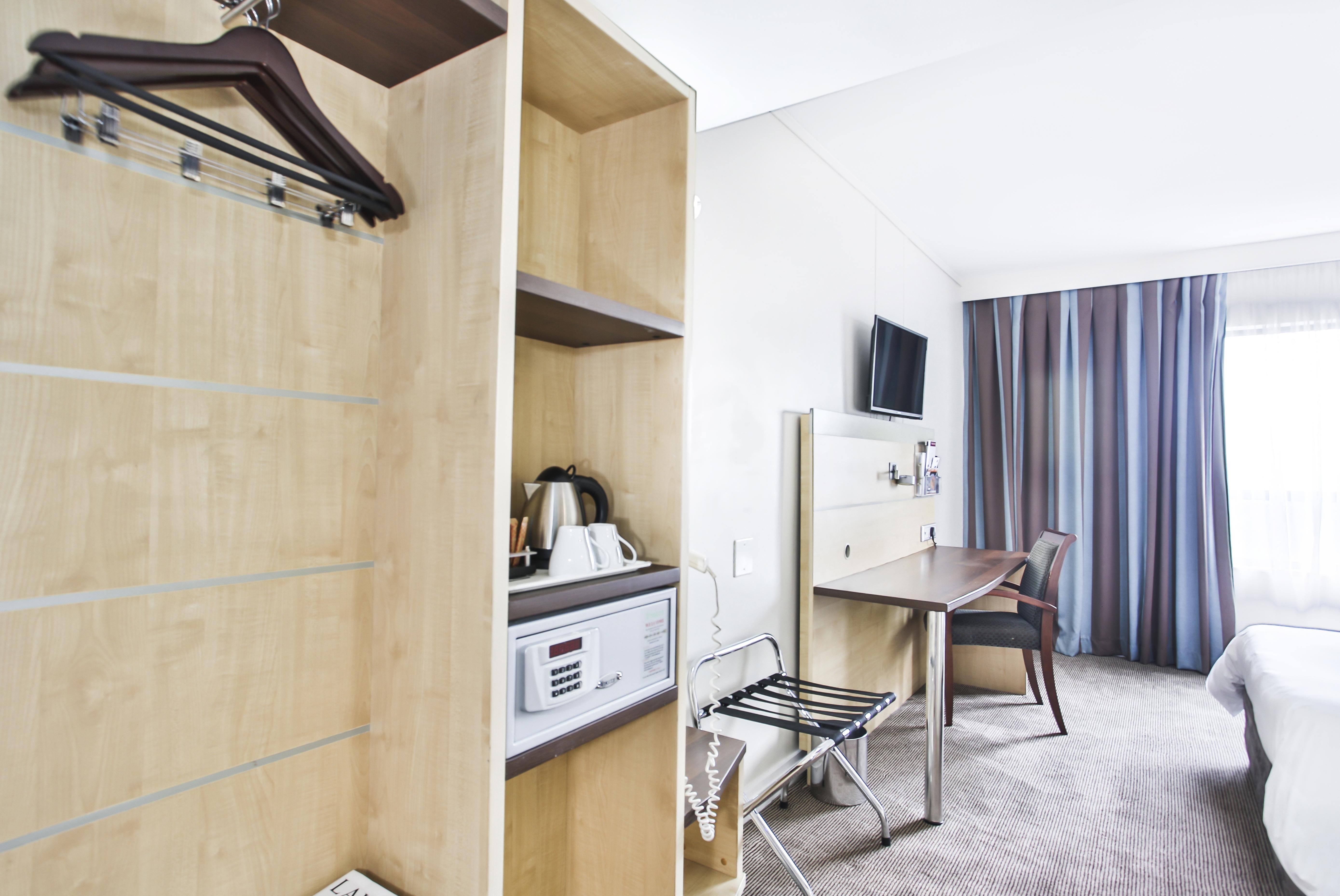 Express Sandton-woodmead By Ihg Sandton