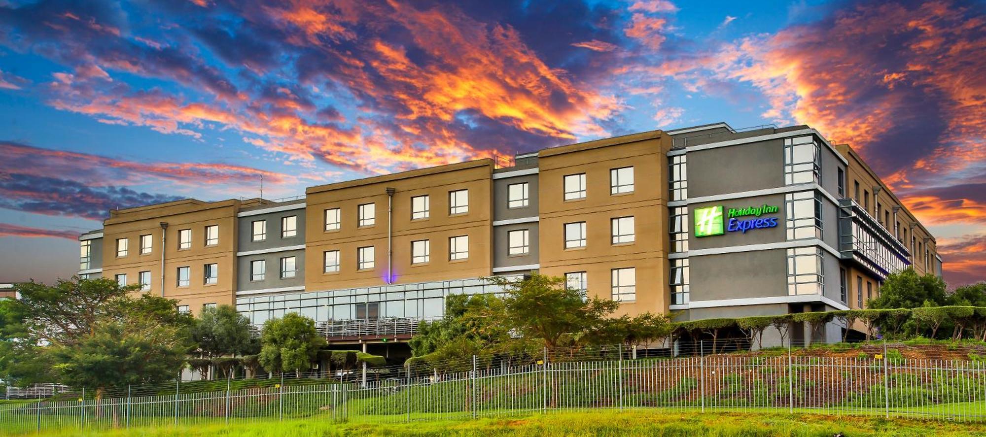 Express Sandton-woodmead By Ihg 3* Sandton